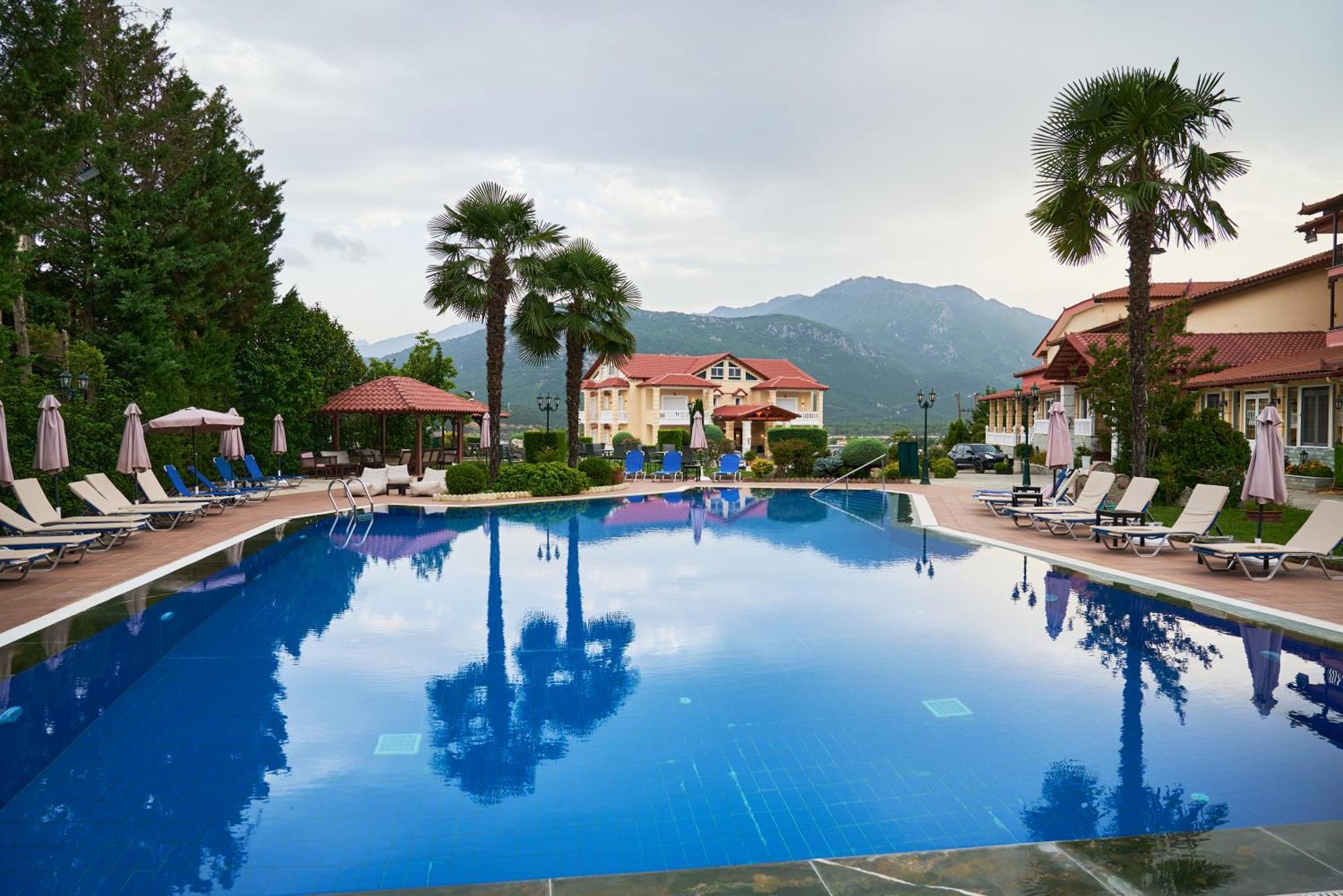 Famissi Sofita 7 Aparthotel Καλαμπάκα Εξωτερικό φωτογραφία