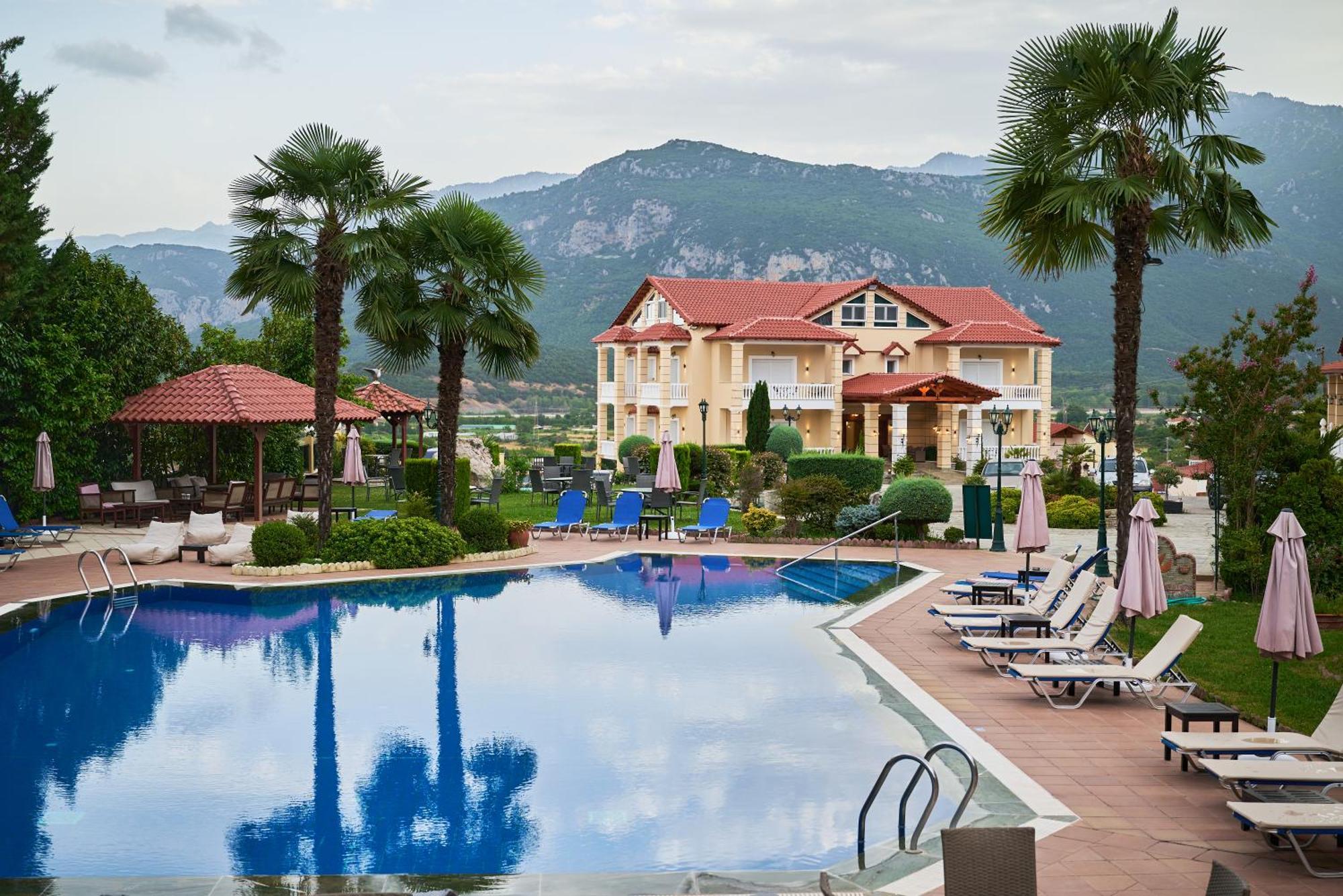 Famissi Sofita 7 Aparthotel Καλαμπάκα Εξωτερικό φωτογραφία